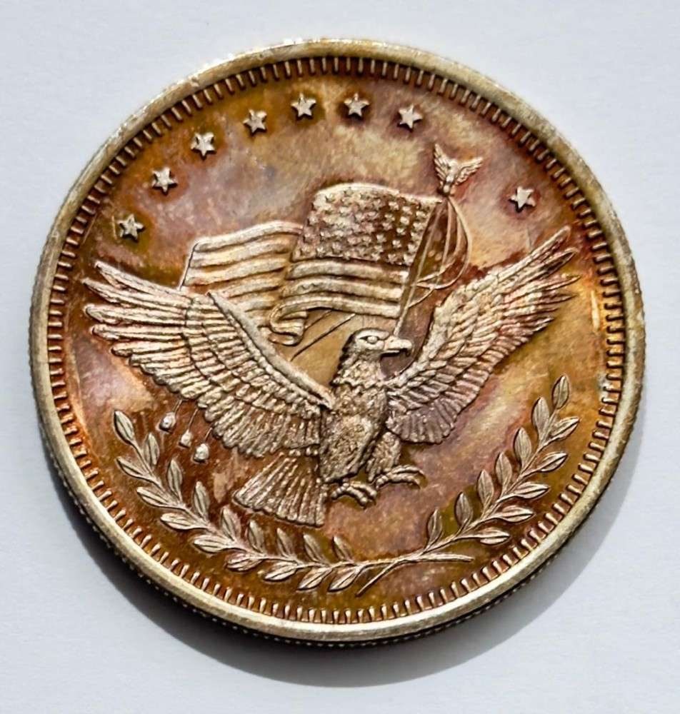 Toned American Flag Eagle 1 ozt .999 Silver Trade Unit (1 of 2)
