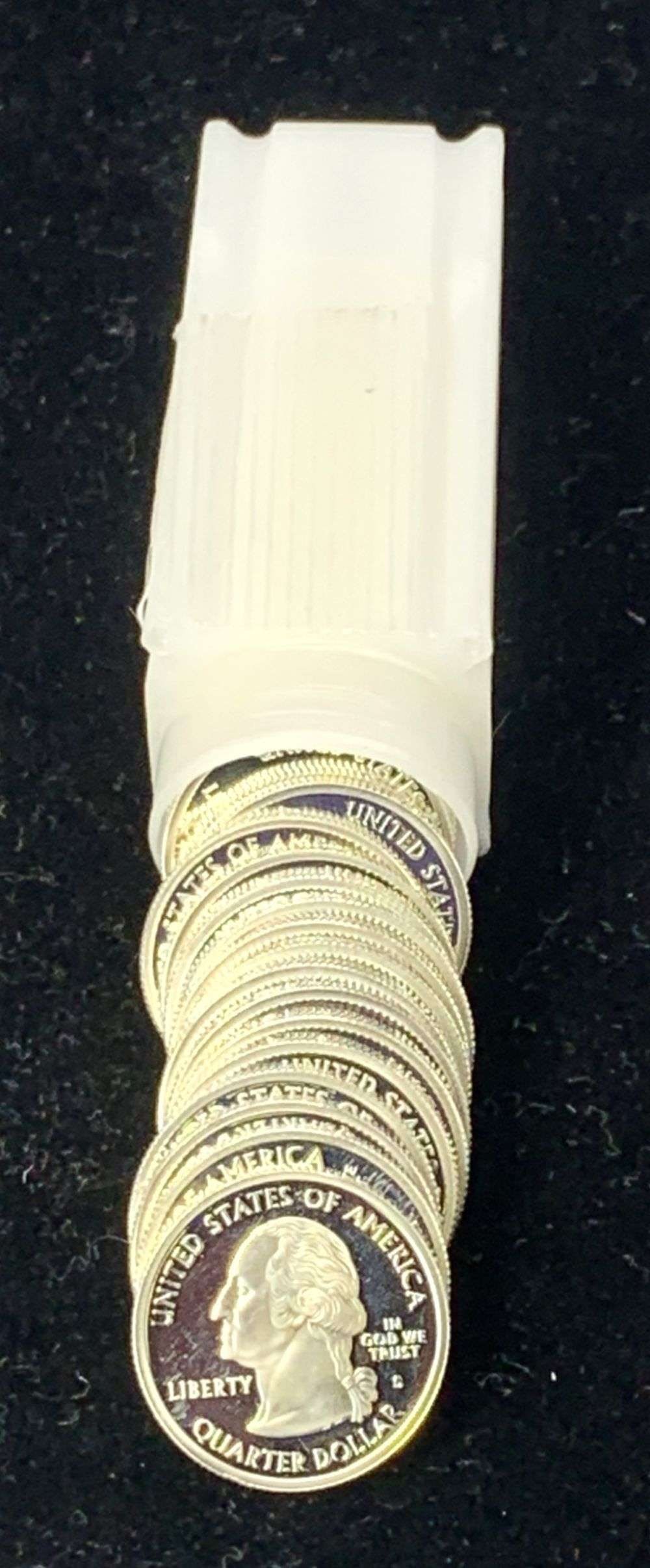 Roll (40-coins) Mixed Date 90% Silver Washington Quarter $10 FV: Winner shall receive the exact roll (40-coins) shown here. (MK/URB)