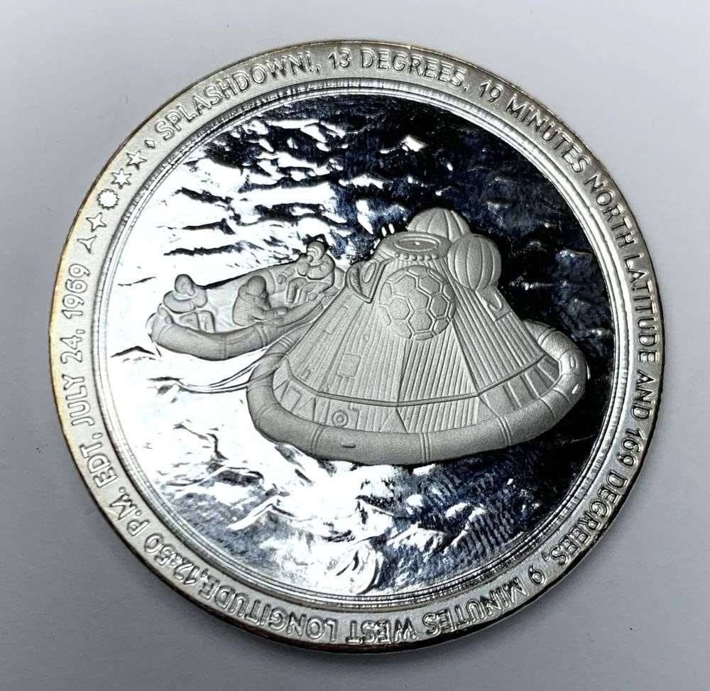 1969-2019 Apollo 11 NASA 50th Anniversary 1 ozt .999 Silver (1 of 2)