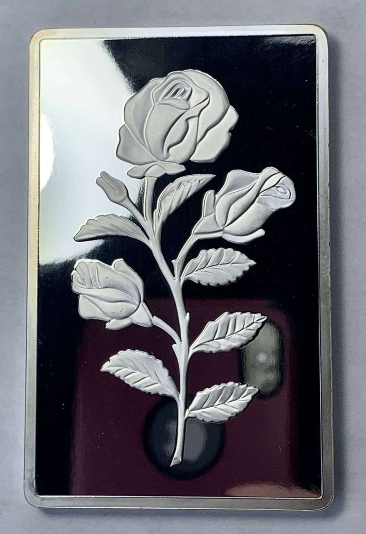 Pamp Suisse Rose 250g .999 Silver Bar: Winner shall receive the exact bar shown here. (MK/ULB)