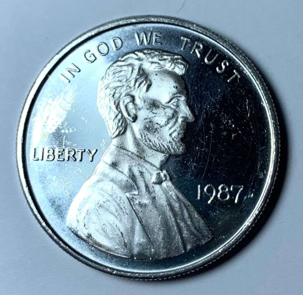 1987 Lincoln Cent Design 1 ozt .999 Silver (1 of 2)