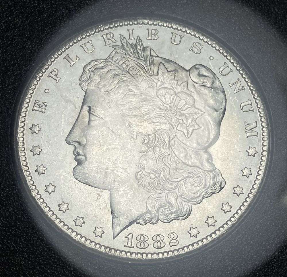 1882-CC Morgan Silver Dollar GSA (1 of 4)