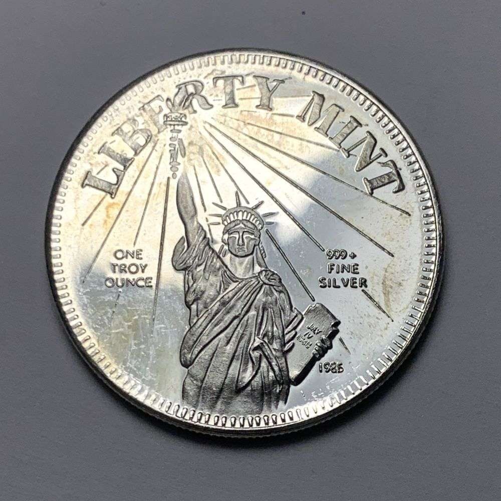 1985 Liberty Mint Statue of Liberty .999 Silver 1 ozt: Winner shall receive the exact coin shown here. (MK/B)