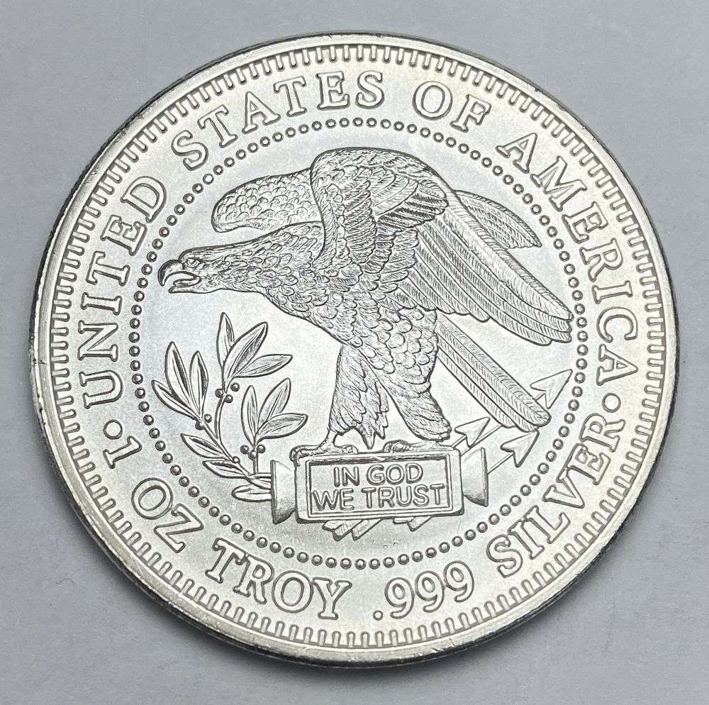 United States of America 1 ozt .999 Silver Trade Unit (1 of 2)
