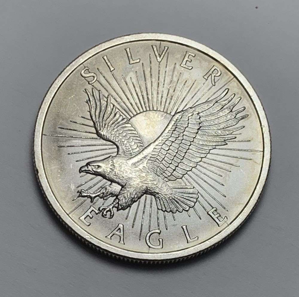 Sunshine Minting Eagle 1 ozt .999 Silver: Winner shall receive the exact coin shown here. (MK/B)