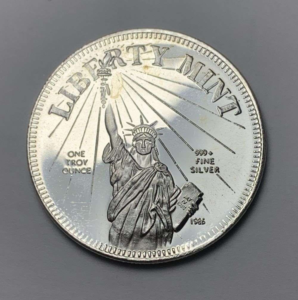 1985 Liberty Mint Statue of Liberty .999 Silver 1 ozt: Winner shall receive the exact coin shown here. (MK/B)