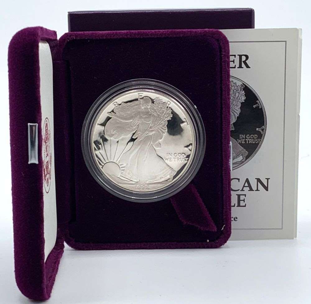 Vintage High Grade 1992-S Proof American Silver Eagle OGP (1 of 4)