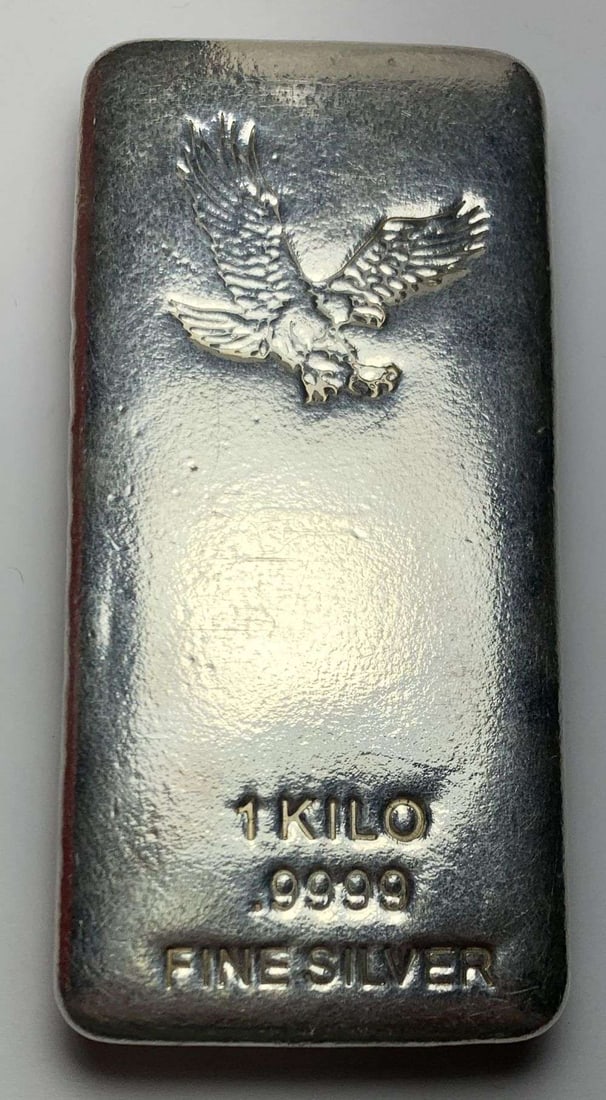 Last Minute! Flying Eagle 1 Kilo .999 Silver Bar: Winner shall receive the exact bar shown here. (MR/UEPB)