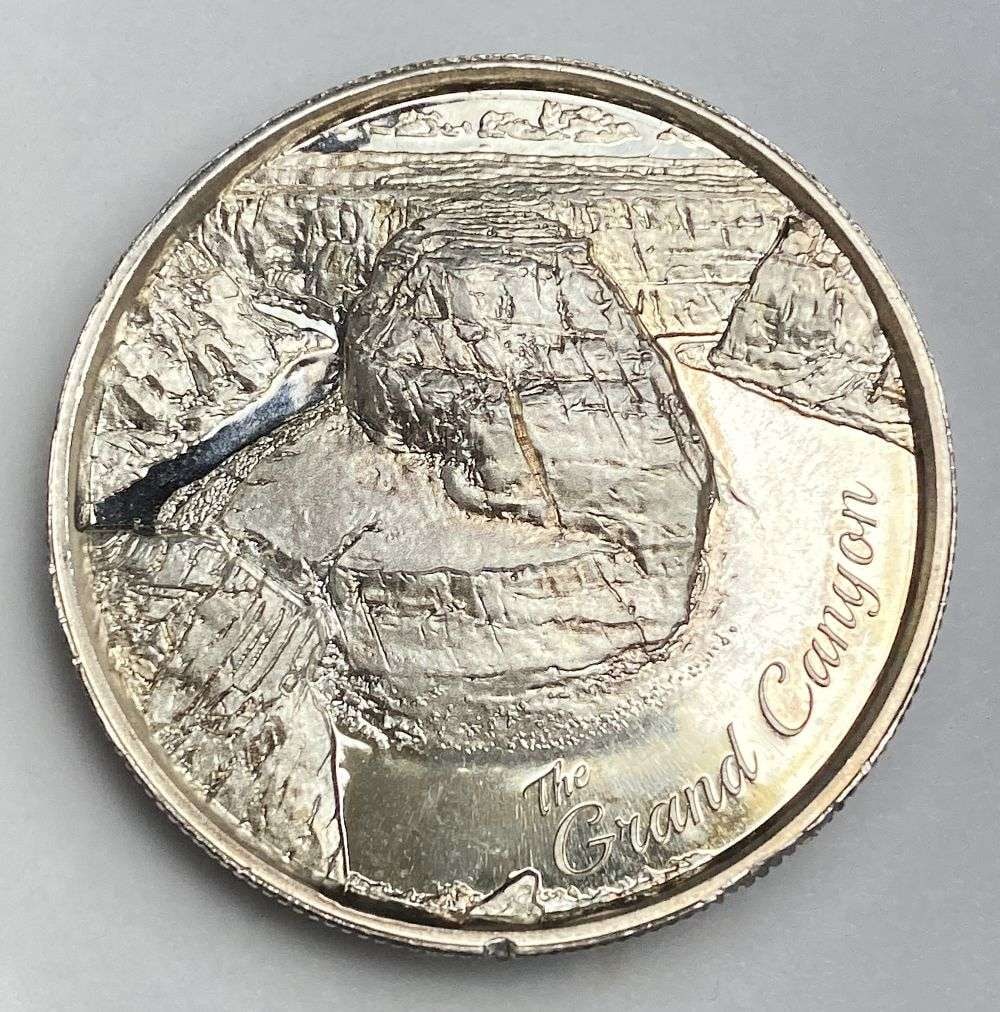 American Landmarks The Grand Canyon 2 ozt .999 Silver: Winner shall receive the exact coin shown here. (MR/B)