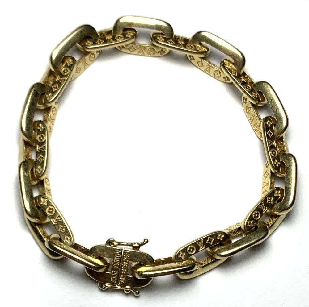 Serial Numbered 14.8g Louis Vuitton 18k Gold Chain Bracelet (7 inches): Winner shall recieve the exact item shown here. (MR/B)