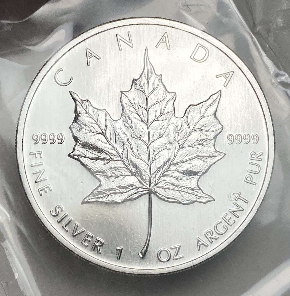 Rare Year Sealed 2008 Canada $5 Maple Leaf 1 ozt .9999 Silver (1 of 2)