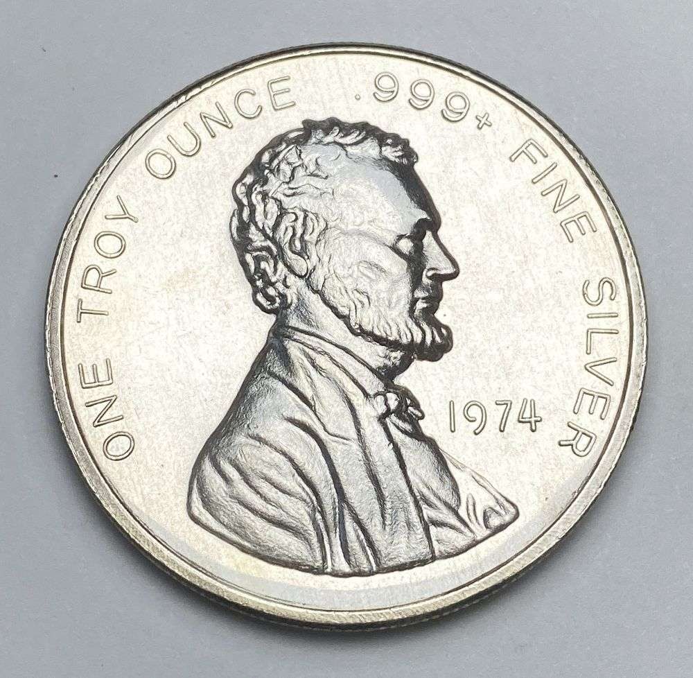 1974 Lincoln Cent Design 1 ozt .999 Silver Trade Unit (1 of 2)
