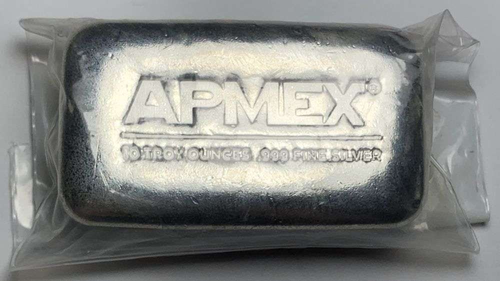 Last Minute! Sealed Apmex Poured 10 ozt .999 Silver Bar: Winner shall receive the exact bar shown here. (MR/OEB)