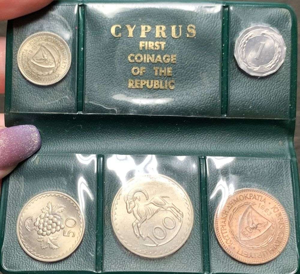 1960 Central Bank Of Cyprus "First Coinage Of The Republic" Uncirculated Set (5-coins): Winner shall receive the exact set (5-coins) shown here. (MR/LB)
