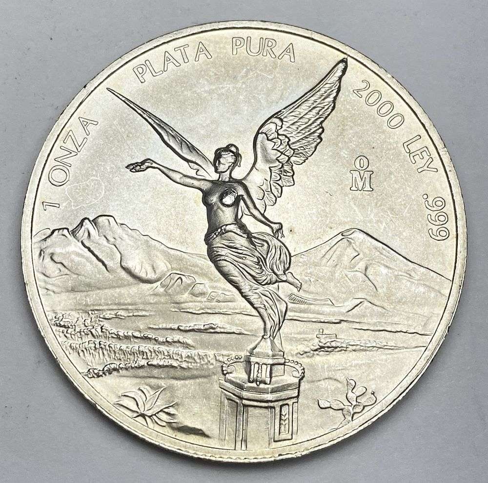 Rare 2000 Mexican Libertad 1 ozt .999 Silver (1 of 2)