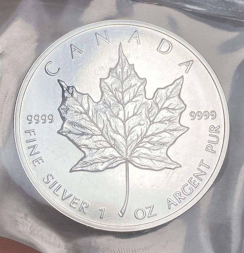 Last Minute! Better Date 1996 Canada $5 Maple Leaf 1 ozt .9999 Silver OGP (1 of 3)