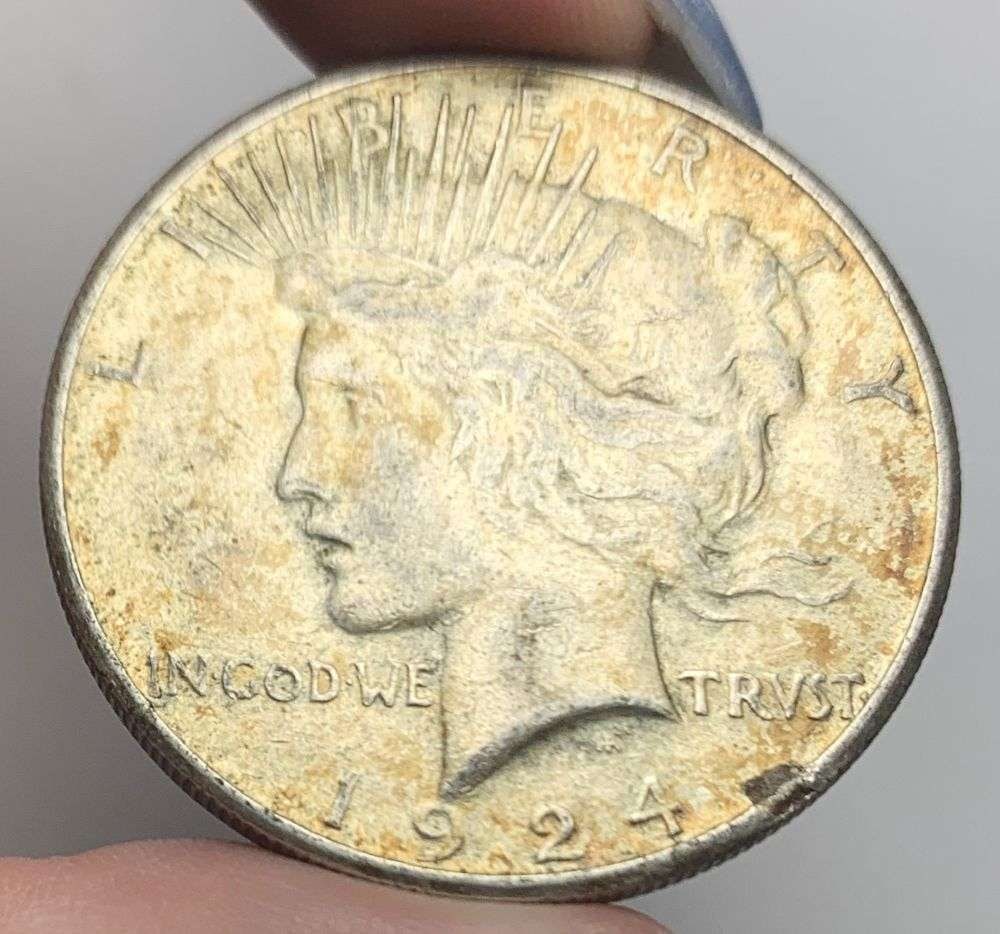 Last Minute! 1924-S Peace Silver Dollar AU58: A very special consignment. Once in a great while, some really, really nice silver dollars will hit the market. These coins come from a old, old-timer! By order of the consignor, none of these coins a