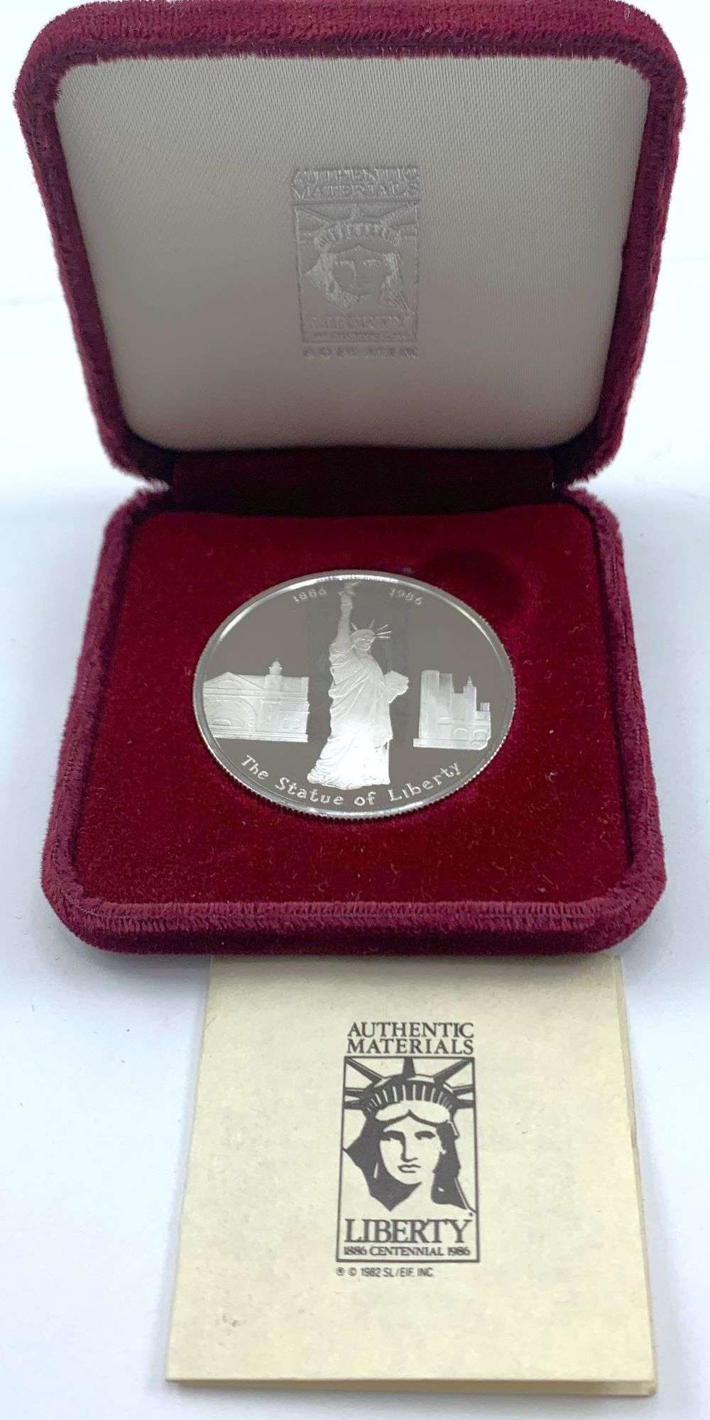 Vintage 1986 Statue of Liberty Proof .999 Silver Medal: Winner shall receive the exact item shown here. (NH/RB)