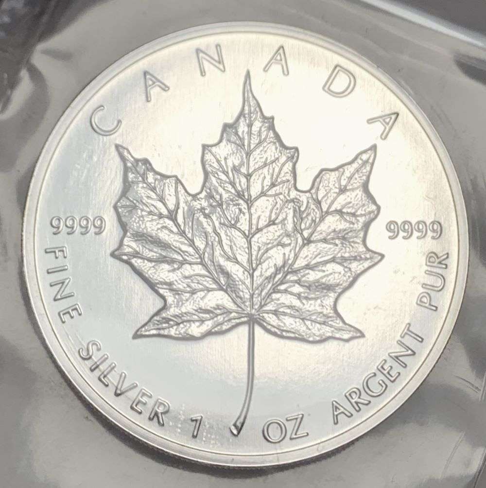Rare 1996 Canada $5 Maple Leaf 1 ozt .9999 Silver (1 of 3)