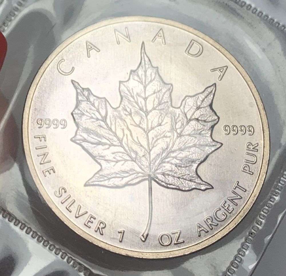 Rare 1989 Canada $5 Maple Leaf 1 ozt .9999 Silver: Winner shall receive the exact coin shown here. (MR/UR)