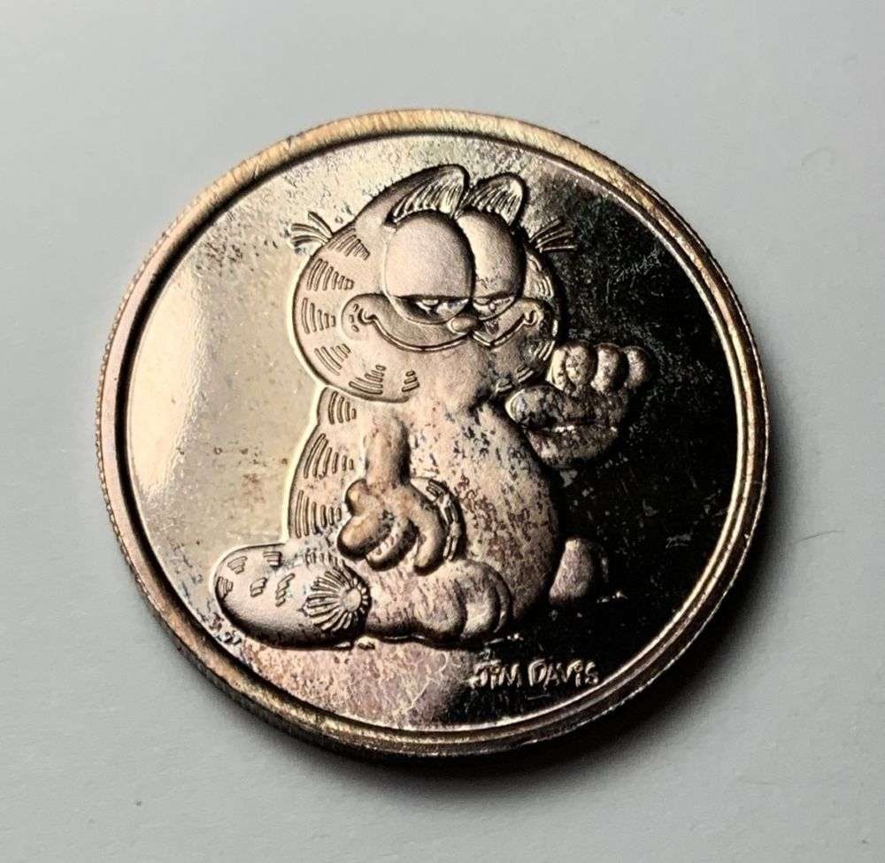 Silvertowne Garfield Collectable Proof 0.5 ozt .999 Silver: Winner shall receive the exact coin shown here. (MR/B)