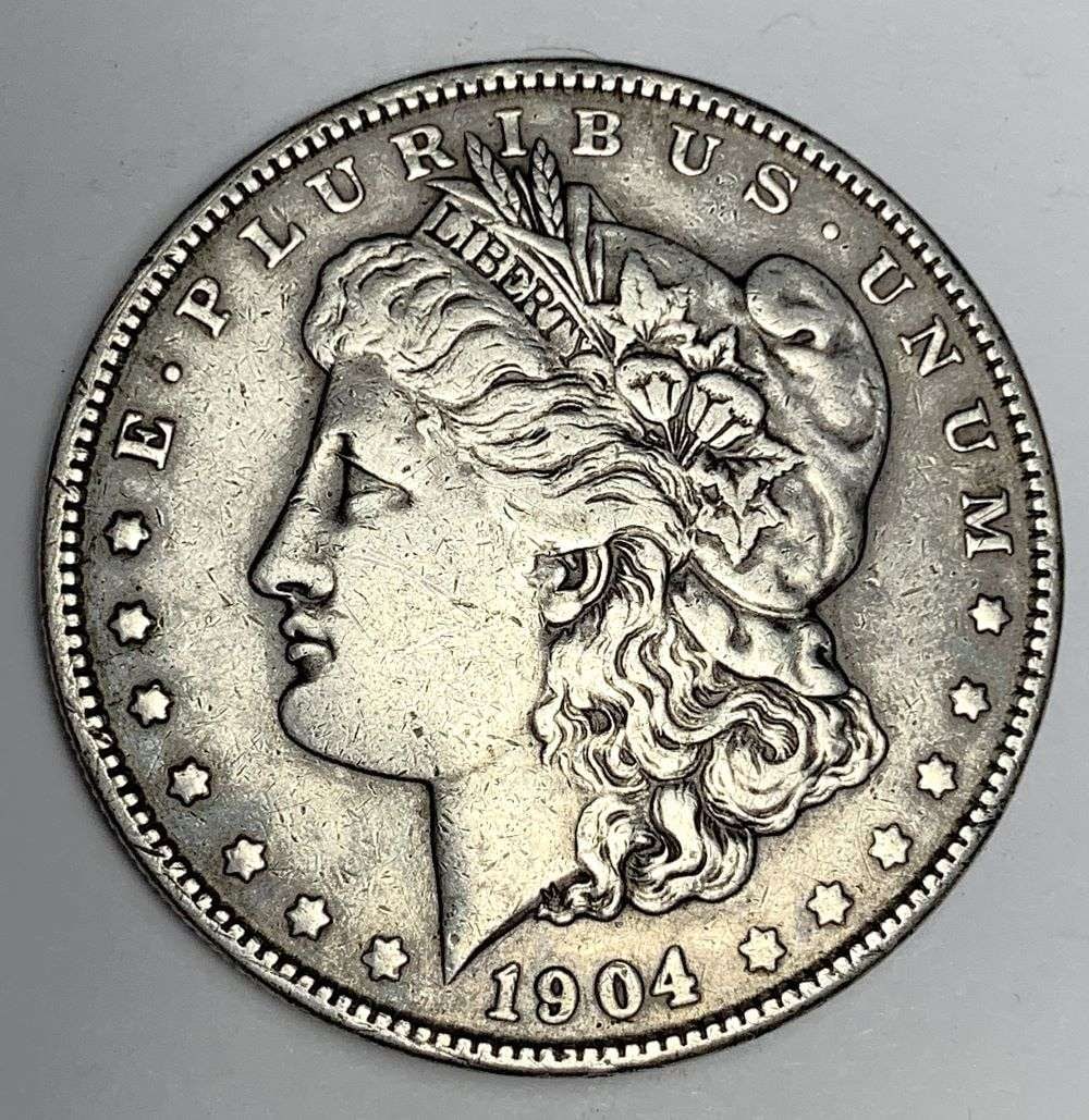 1904 Morgan Silver Dollar VF (1 of 2)
