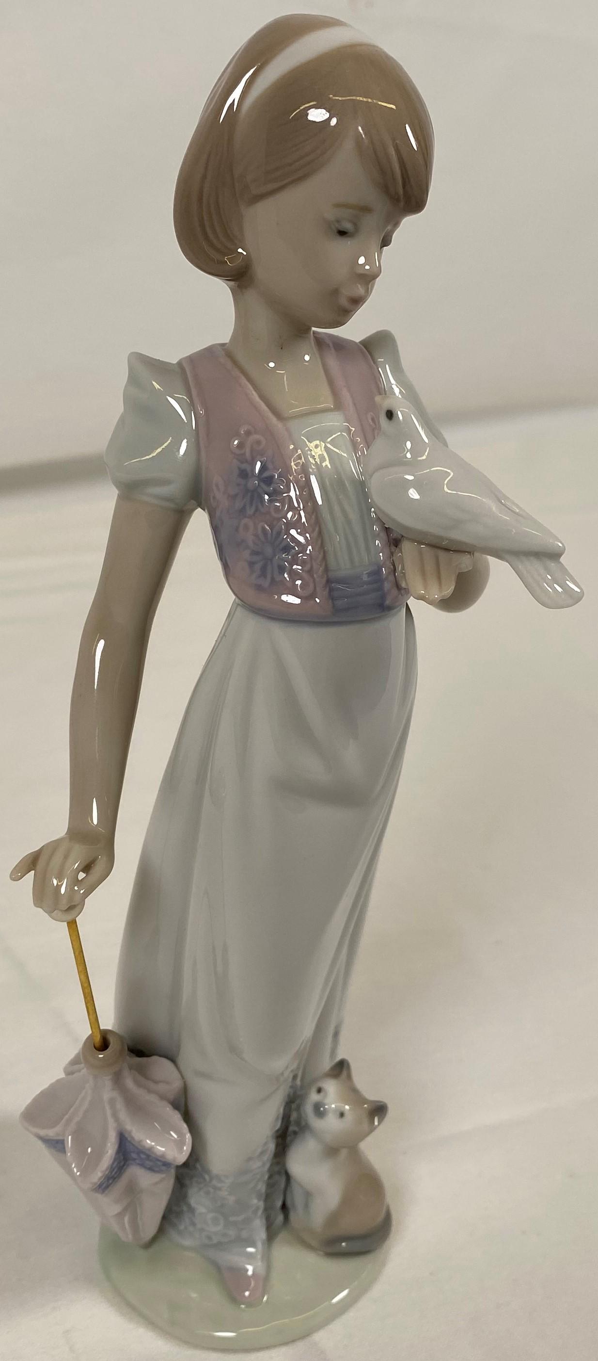 Retired Lladro Porcelain Figurine Summer Stroll Girl (1 of 4)