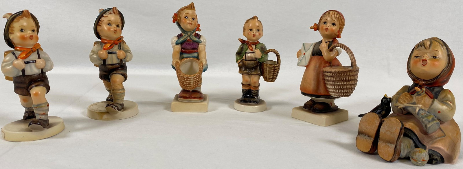 Hummel Vintage lot of Six Figurine Goebel (1 of 3)