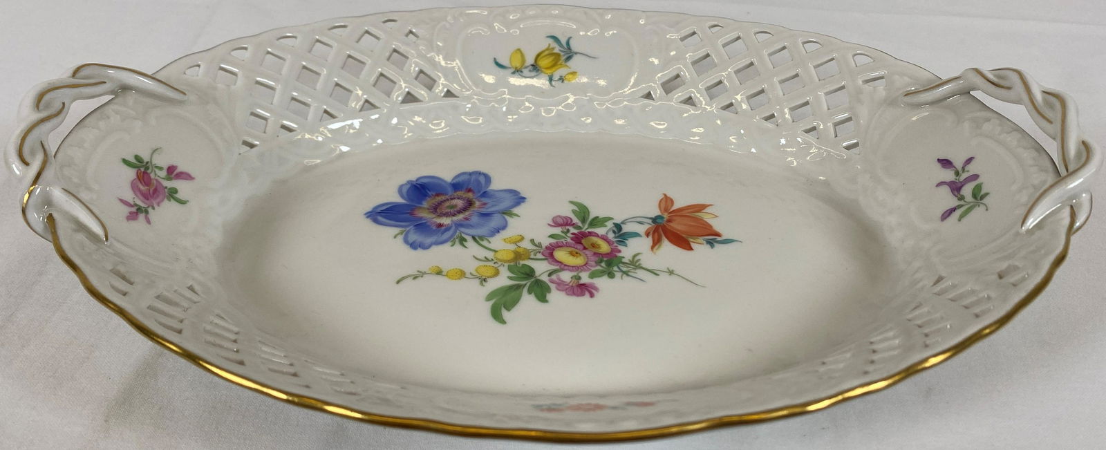 Meissen Reticulated Basket Centerpiece German Porcelain (1 of 10)