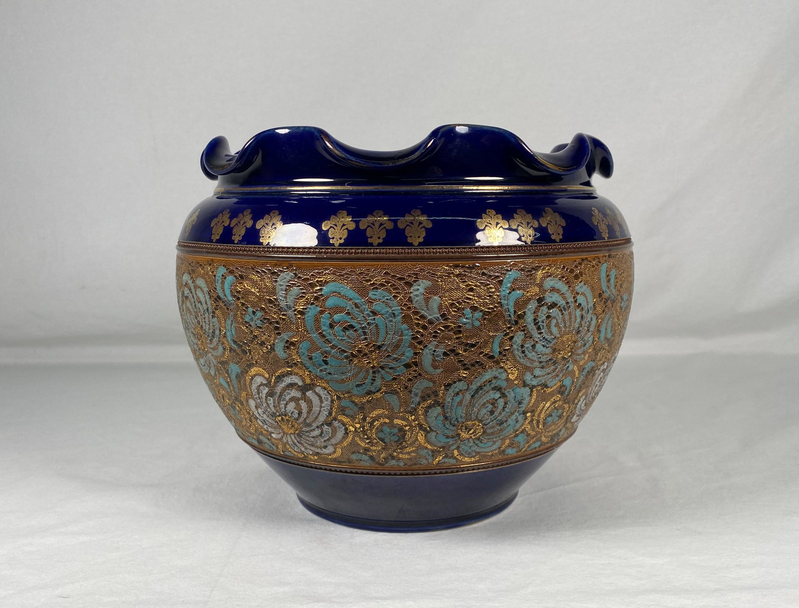 Art Nouveau Royal Doulton Lambeth JardiniÃ¨re (1 of 6)