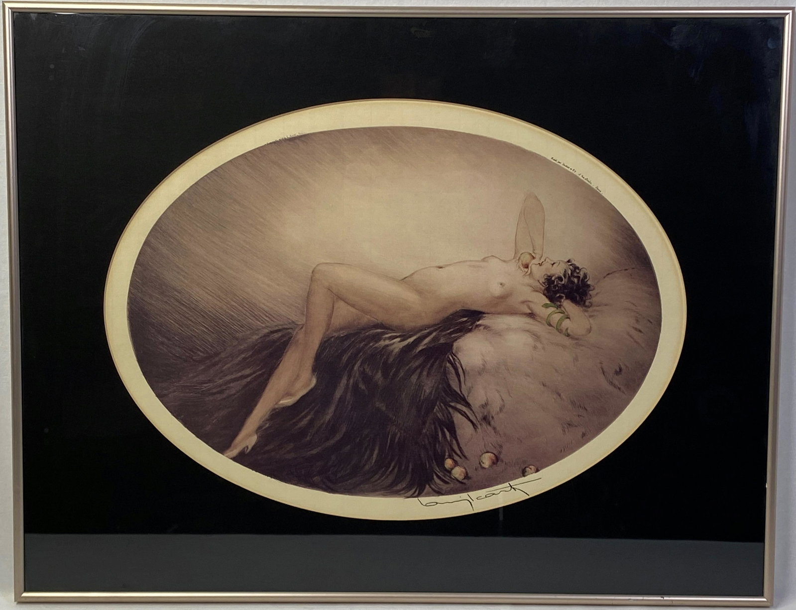 Louis Icart ( 1880-1950 France ) 1928 Art Deco: Louis Icart ( 1880-1950 France ) 1928 artwork depicts a Nude Woman reclining set in oval form Litho signed in print lower right please look at photos closely approx 21" H 27" L pin up girl lady semi b