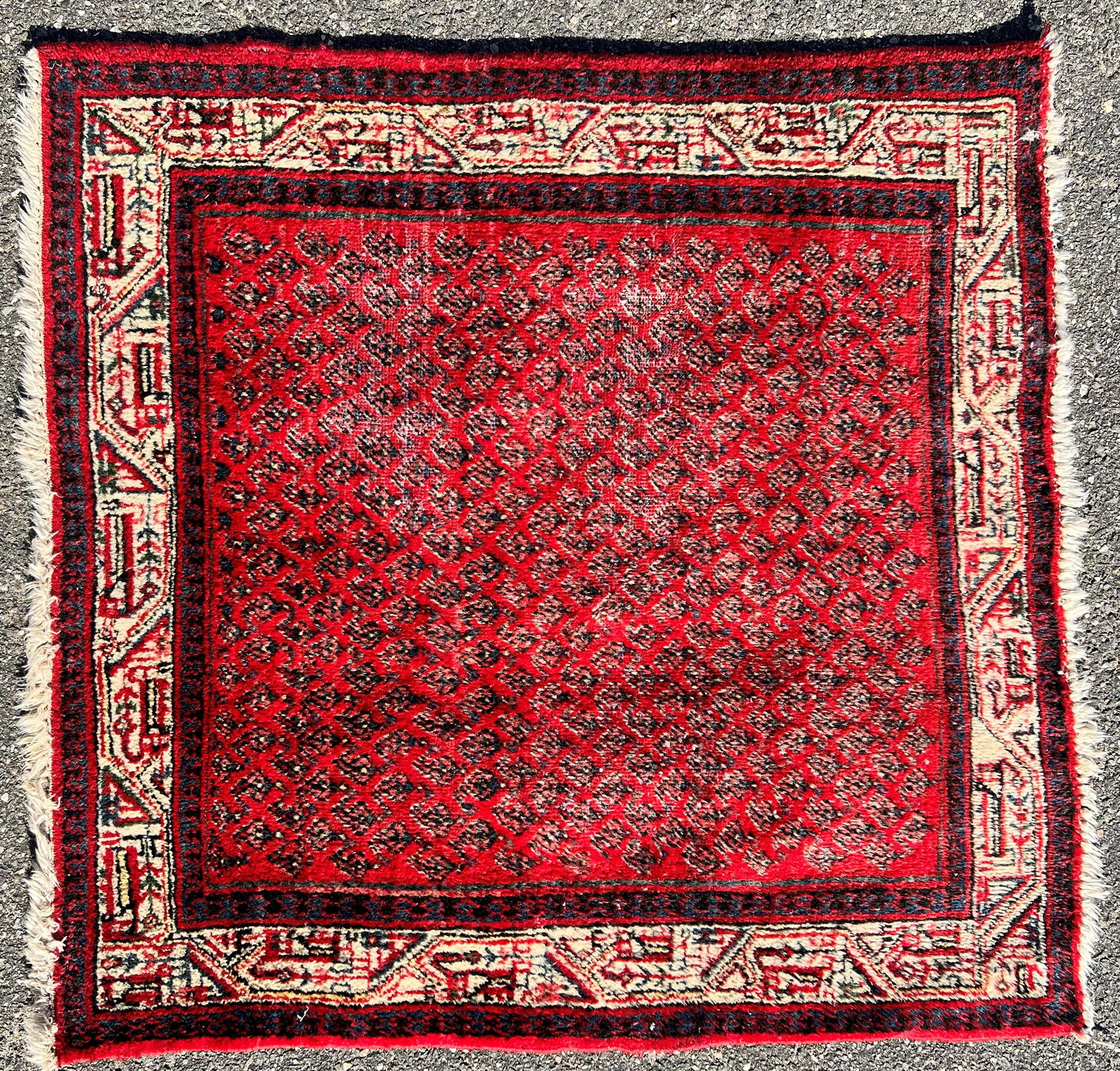 Hand Kontted Traditional Oriental Square Area Rug (1 of 6)