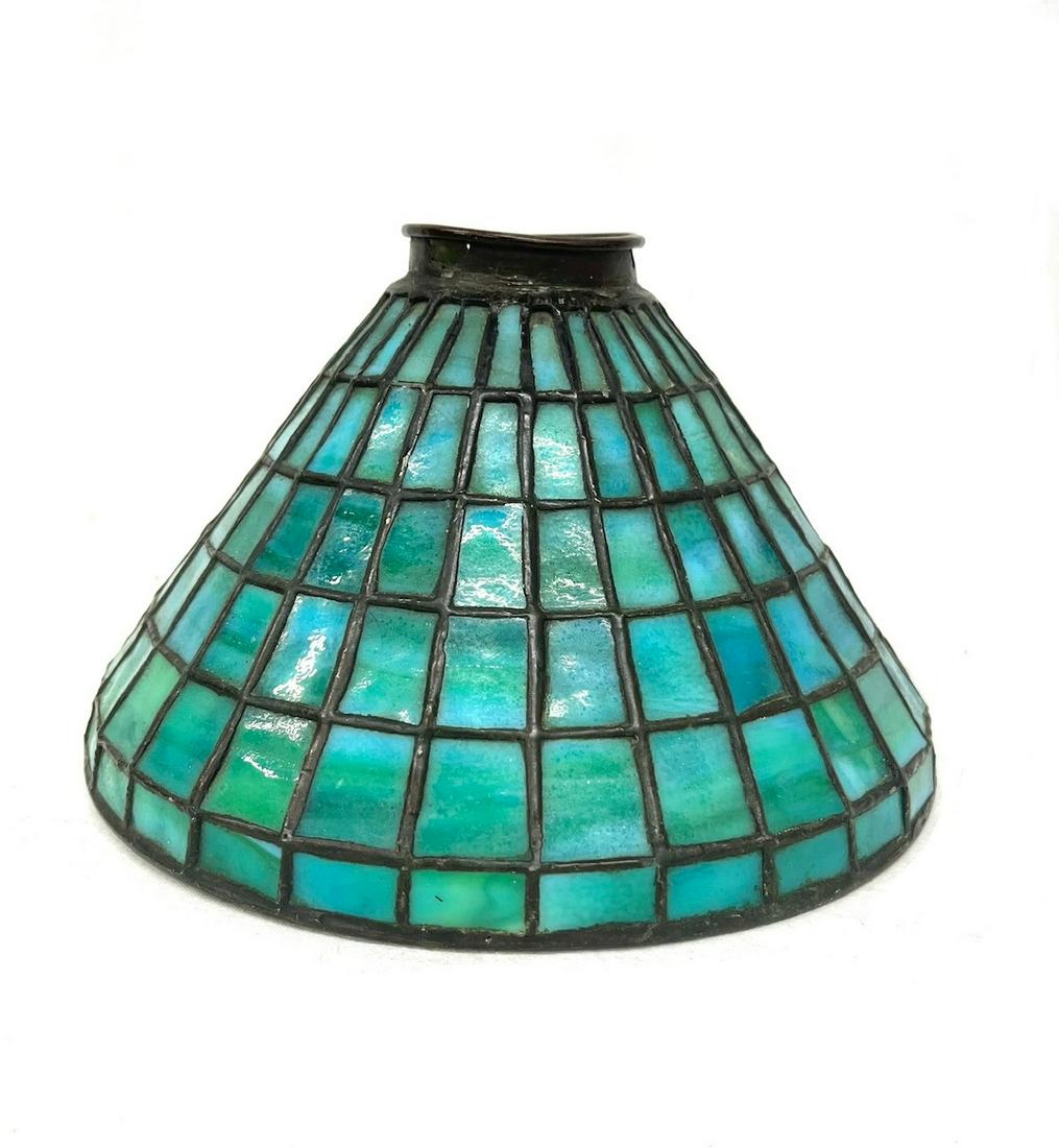 Arts & Crafts Tiffany Studio Style Lamp Shade (1 of 5)