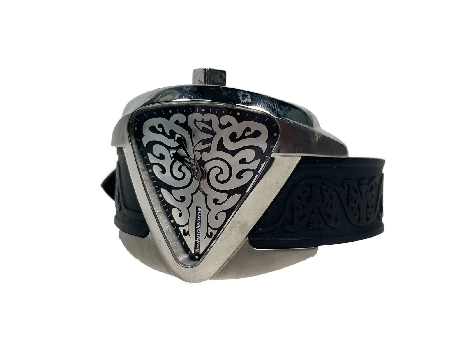 TechnoMarine Maori Watch: TechnoMarine Maori Watch Case 39mm W x 38.5 LSapphire Glass Butterfly Buckle 30m Water Resistant Stainless Swiss MRM 00619 Comes with Original Box Superb Condition Please look at Photos Closely Out of