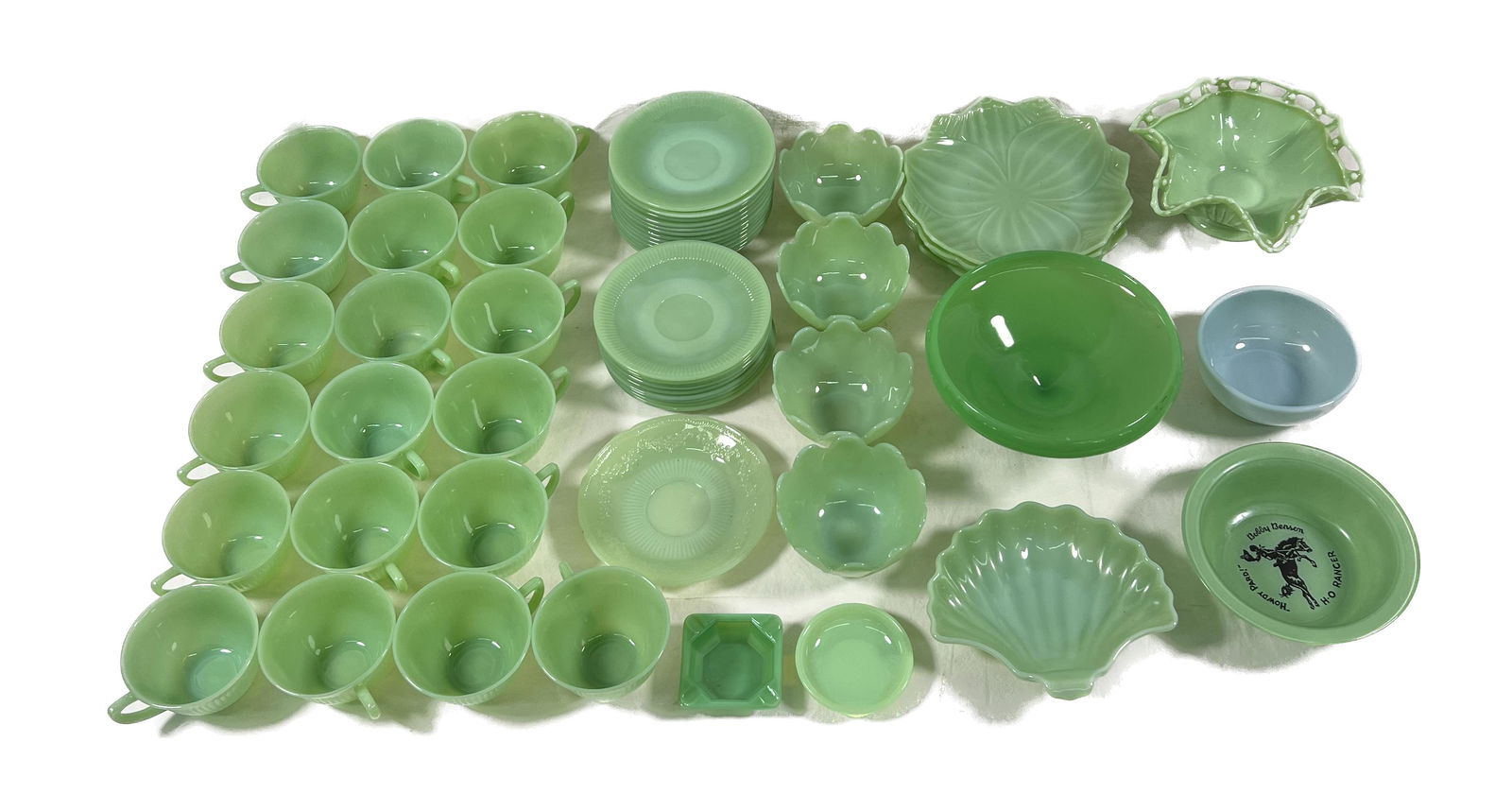 Lot of Over 50 Pcs Green Jadeite (1 of 10)