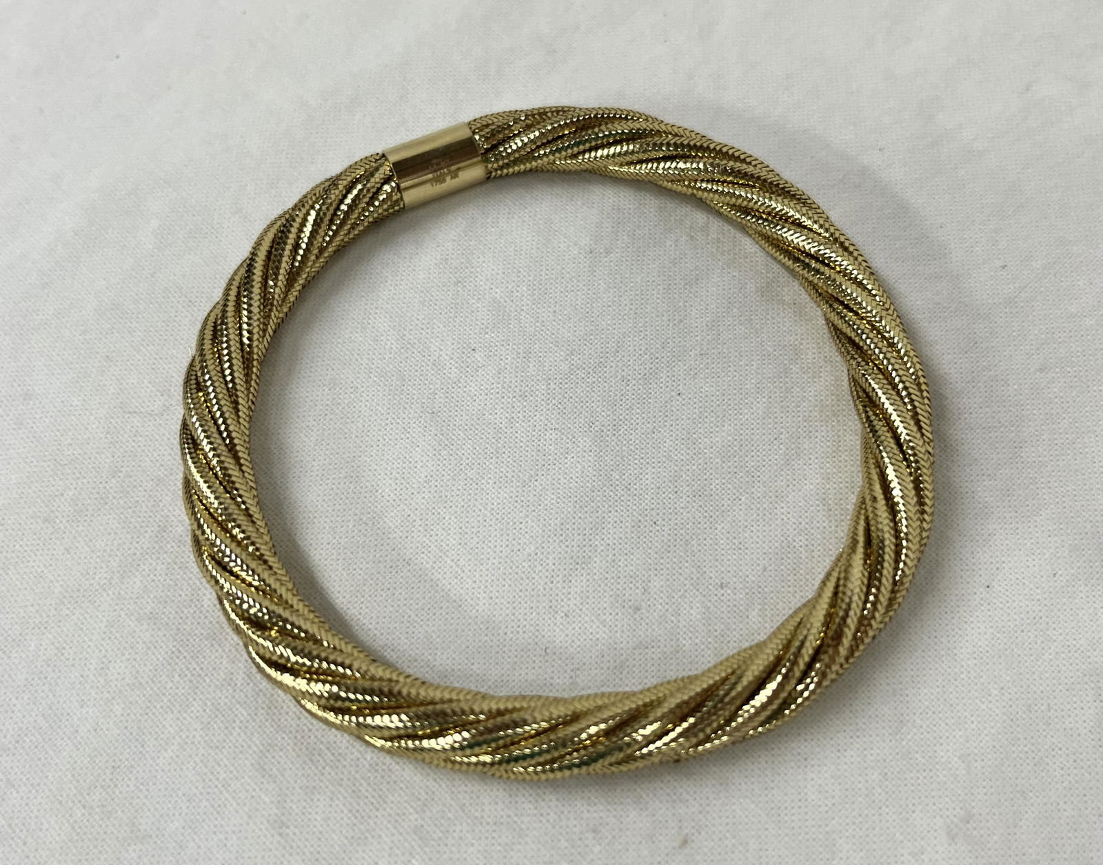 14k Gold Designer Italy Bangle Bracelet (1 of 6)