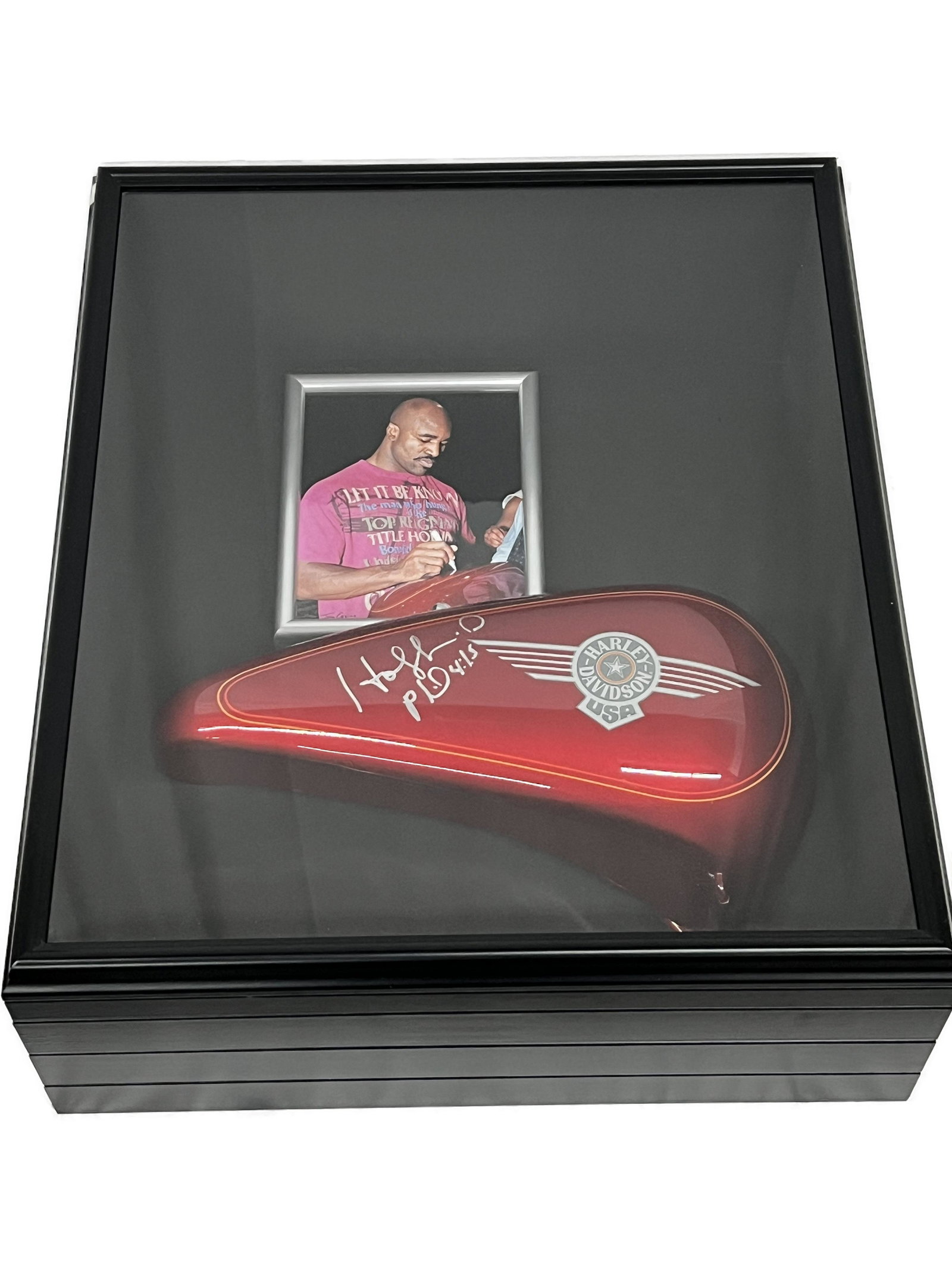 1984-1999 Harley Softail Tank Signed by E Holyfield: One of a Kind 1984-1999 Harley Davidson Softail Motorcycle Bike OEM Tank in Burgundy Red Color Signed by Boxing Champion Evander Holyfield Encased With Photograph Him Signing That Excact Tank Dimensio
