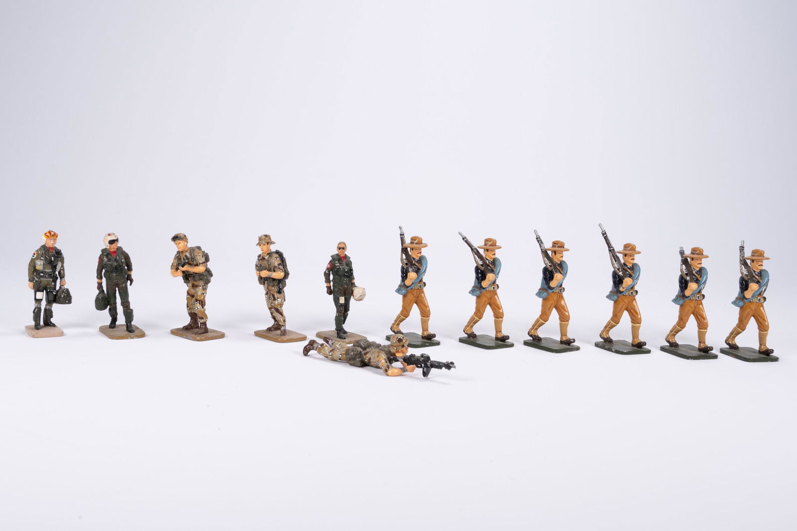 Assorted Lead Metal Figures British/French Highlander (1 of 3)