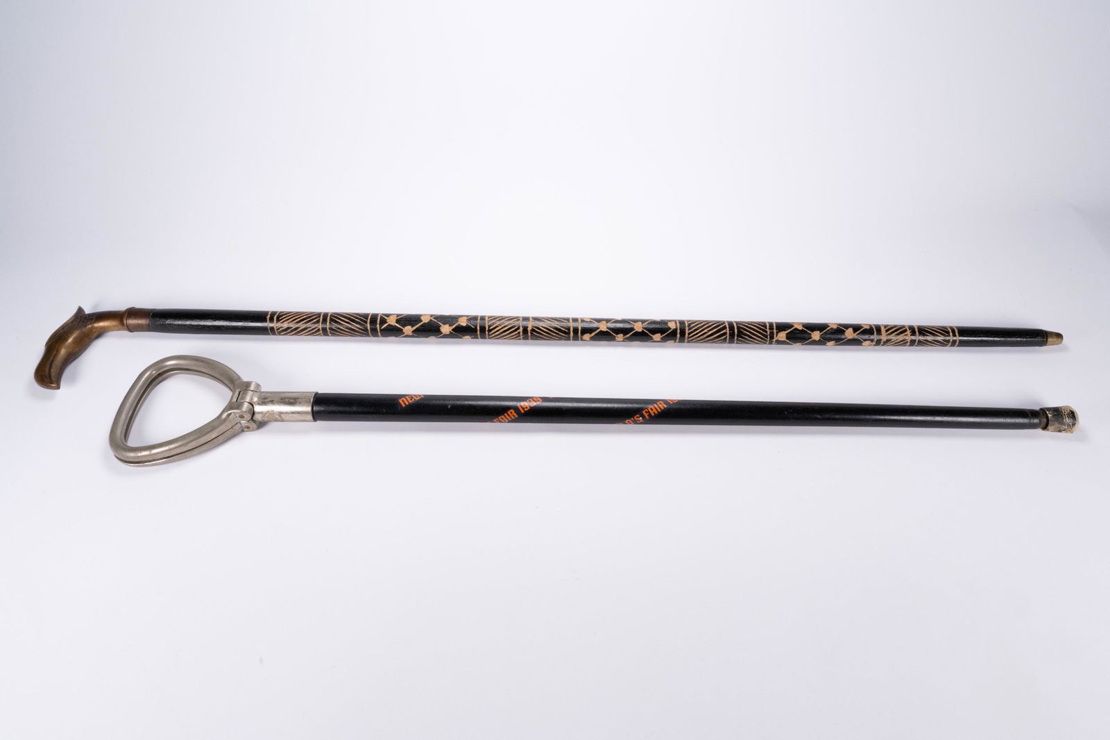 1939 Worlds Fair Seat Cane And Brass Falcon Cane walking Sticks (1 of 5)