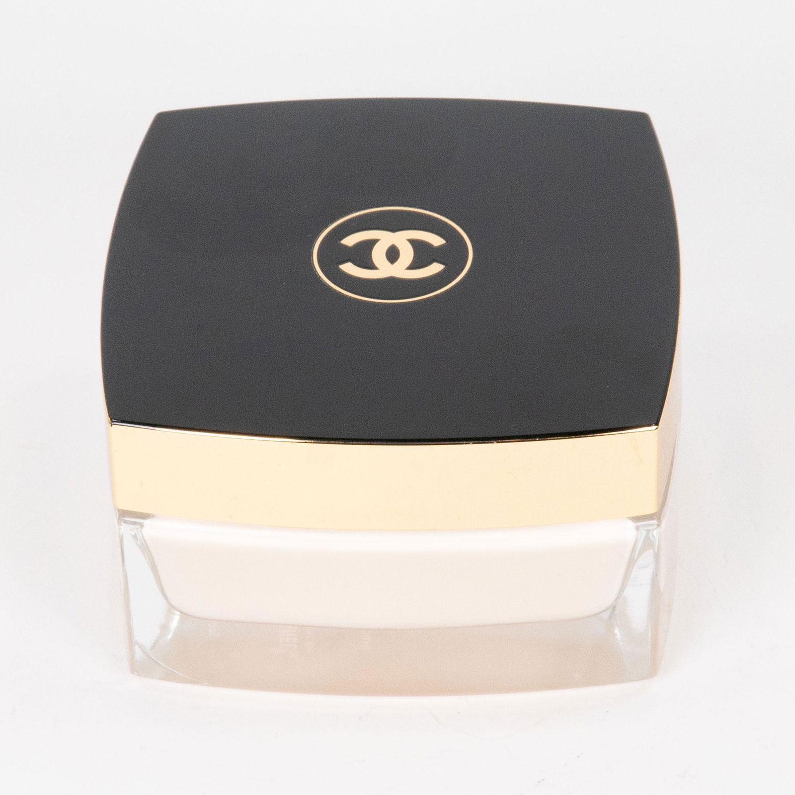 Chanel Coco CrÃ¨me Le Corps Body Cream Unboxed: Chanel Coco CrÃ¨me Le Corps Body Cream Un boxed In Overall Good Condition Please look at Photos Closely perfume bottle Out of a New York City Estate