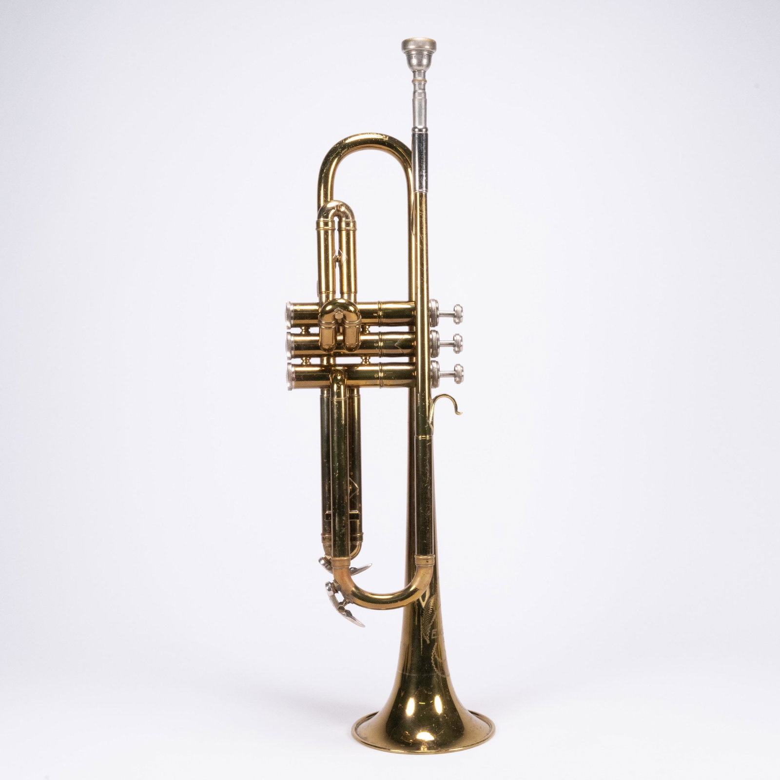 Trumpet Standard E.K. Blessing Co Elkhart IND: Trumpet Standard E.K. Blessing Co Elkhart Indiana Brass Finish and Mother of Pearl Finger Buttonswitch Original Hardshell Case Serial Number is Engraved 62729 Circa Middle 20th Century Playable with G