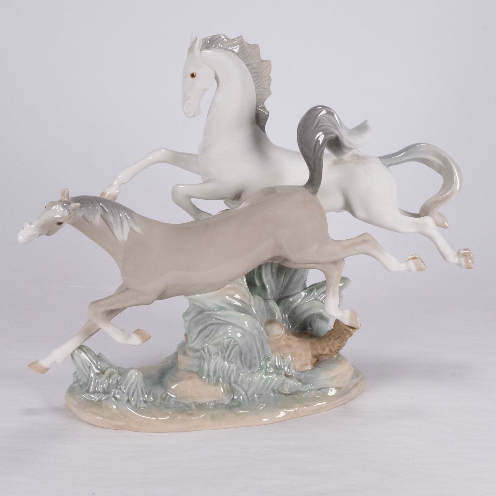 Lladro Horses Galloping Porcelain Figurine (1 of 3)
