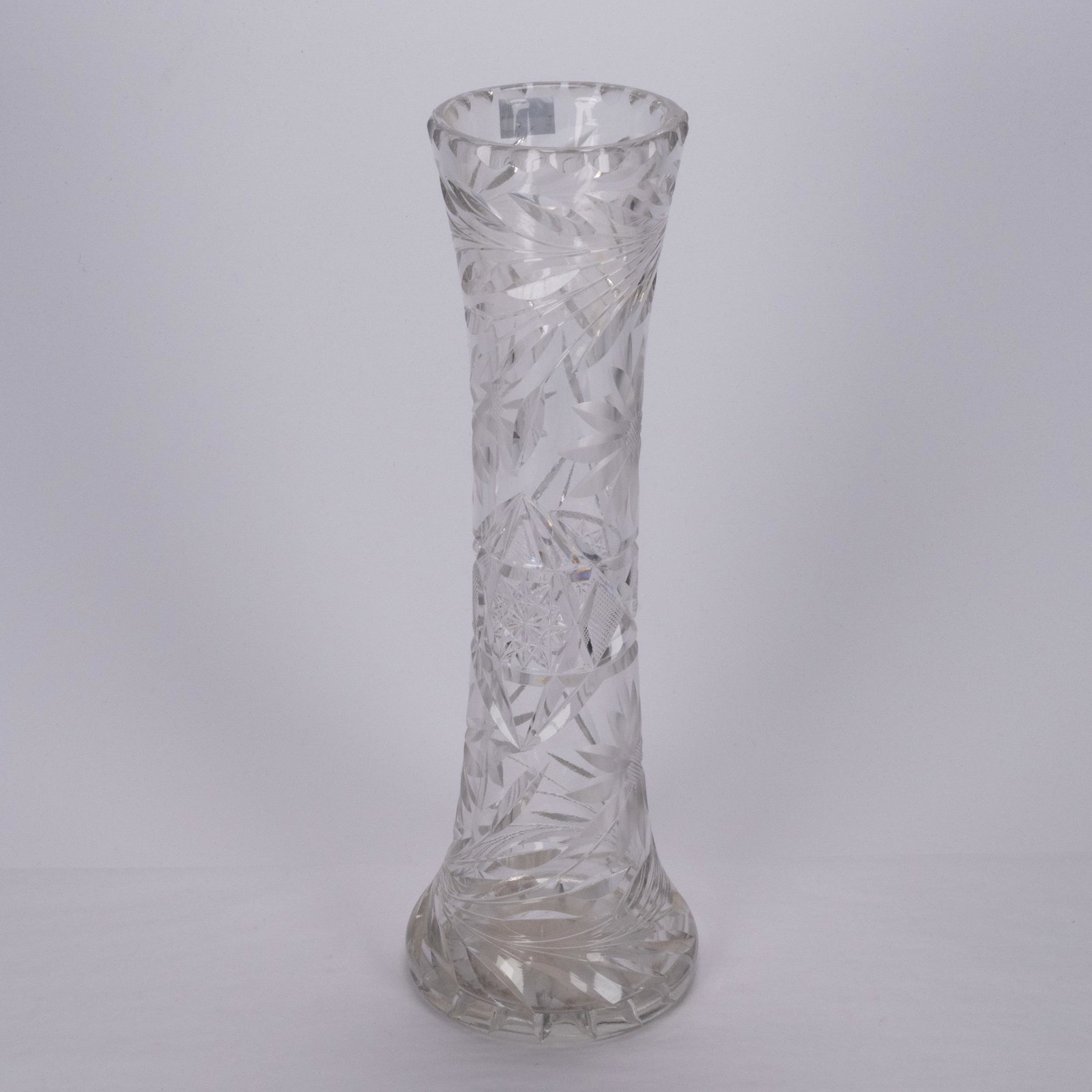 American Brilliant Cut Glass Intaglio Vase: American Brilliant Period Cut Glass Intaglio Vase Features Ray Cut Base Deep Cuts and Intaglio Cut Dandelion Daisy Flowers with Leaves Hobstar Border Prism and all-over Foliates Strawberry Diamonds No
