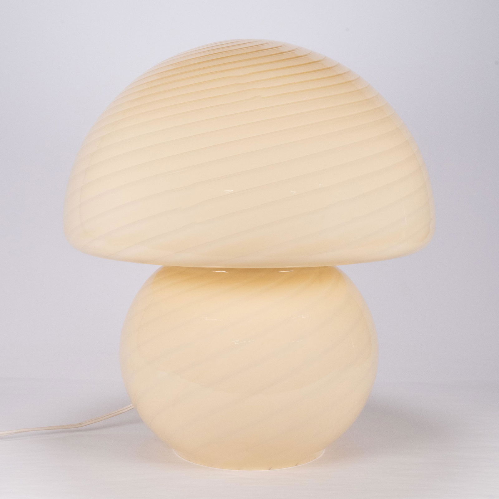 Vetri Murano Mushroom Lamp (1 of 6)