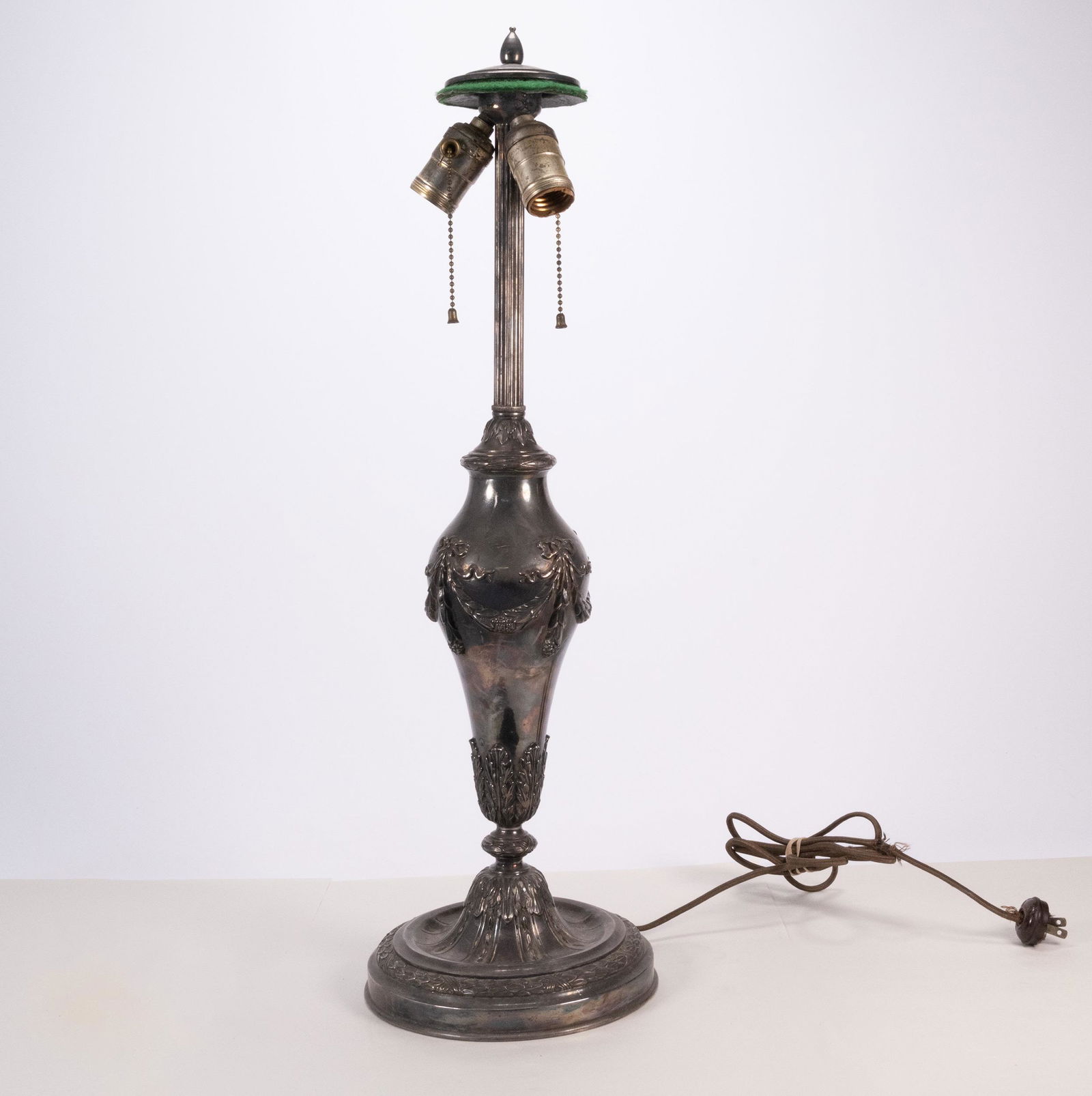 Pairpoint Table Lamp Circa 1915 (1 of 5)