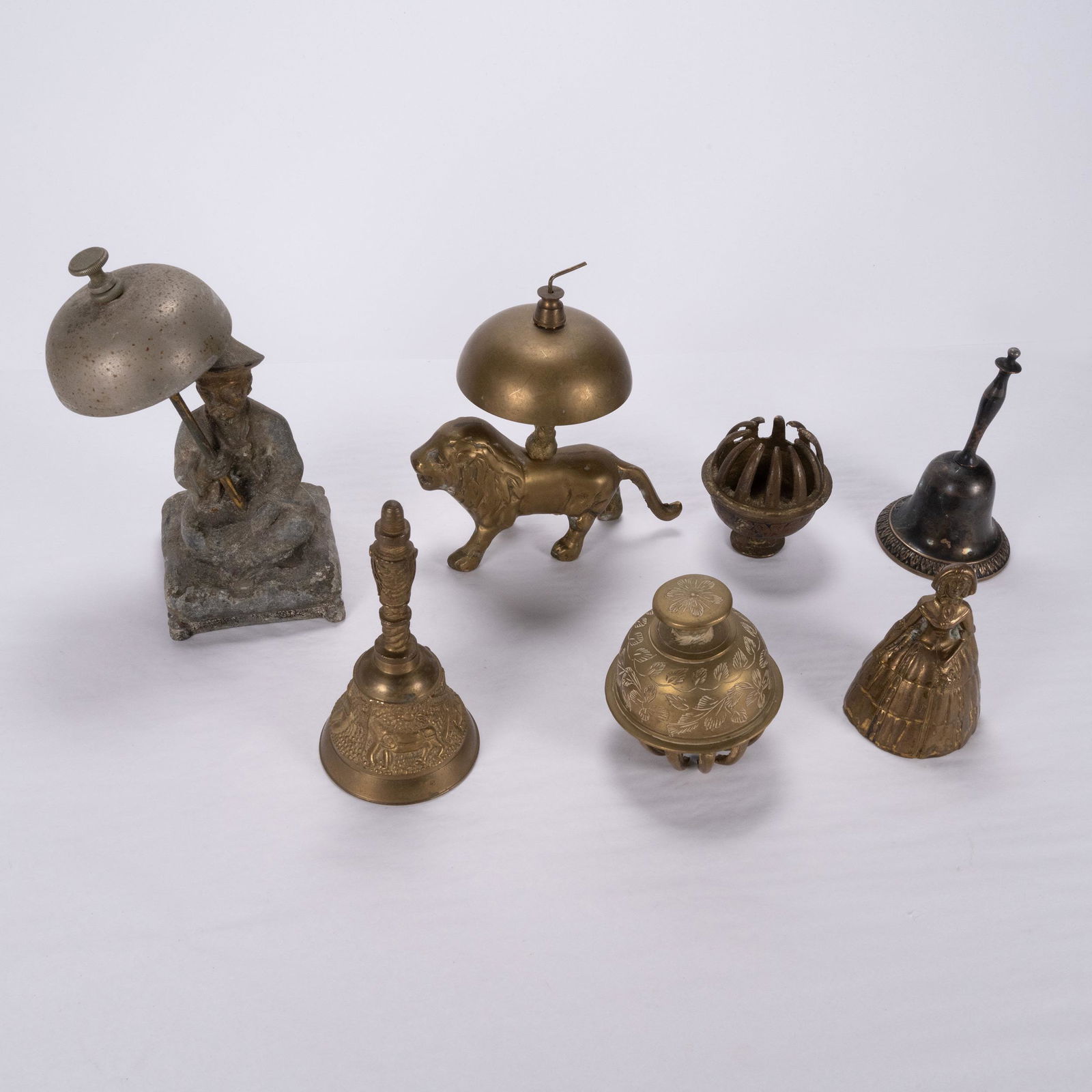Bronze Hotel Lobby Desk Bell Lot (1 of 5)