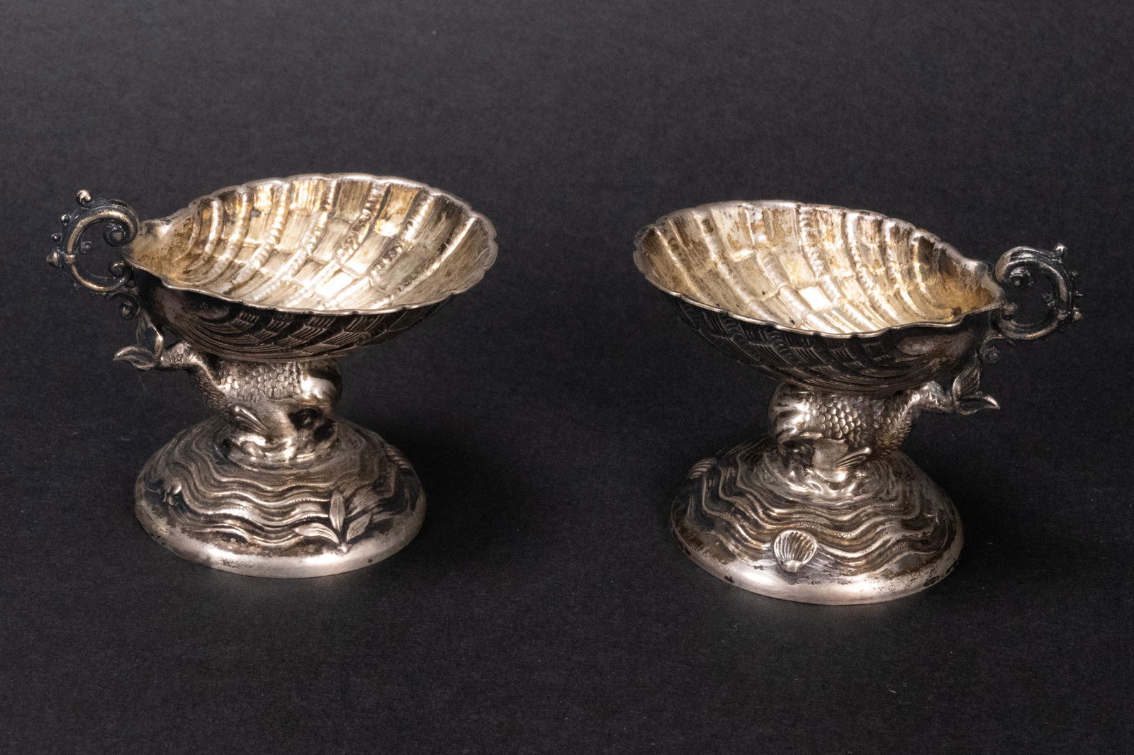 Continental Silver Gilt Shell Condiment Dish Pair (1 of 9)