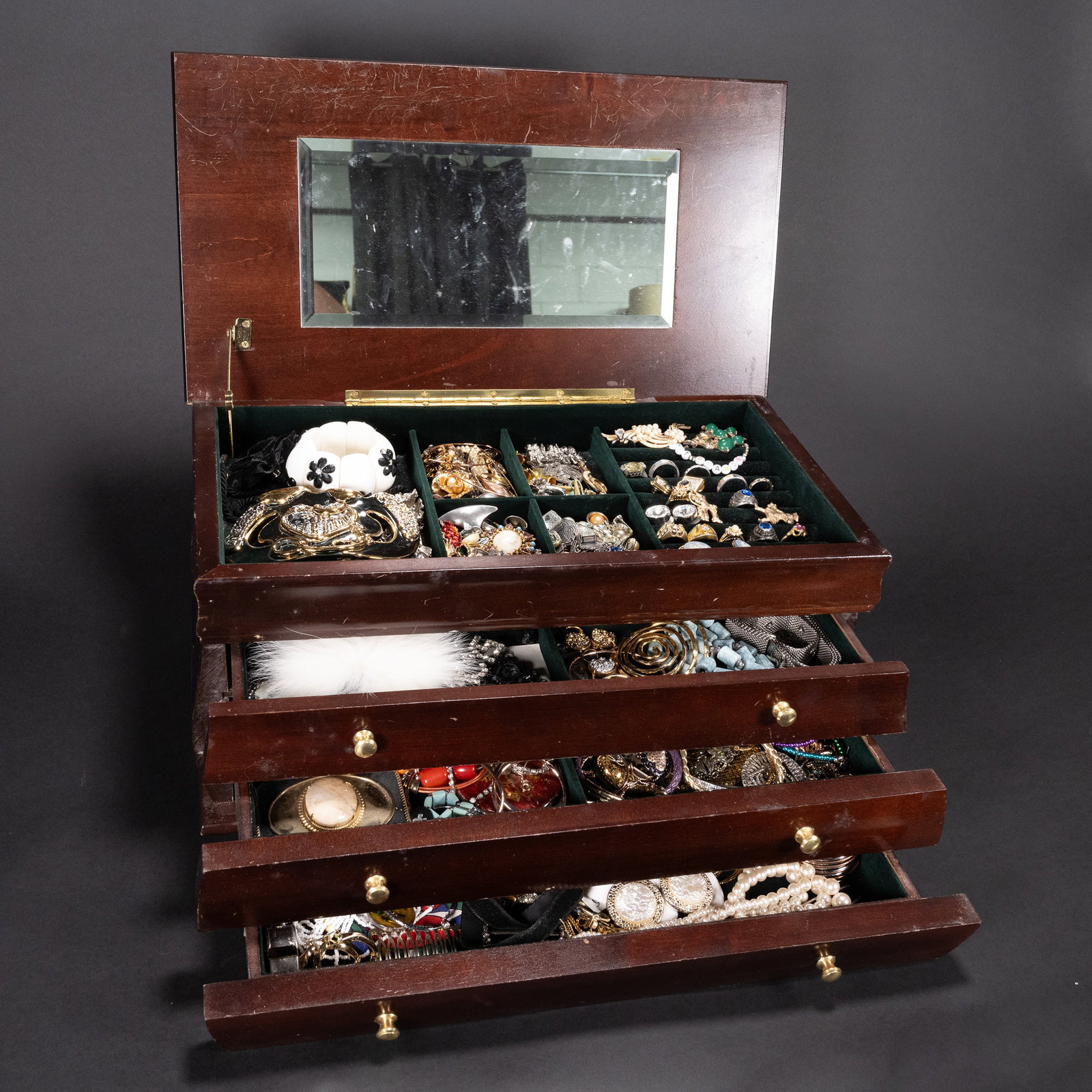 Unsearched Costume Jewelry in Large Jewelry Box (1 of 6)