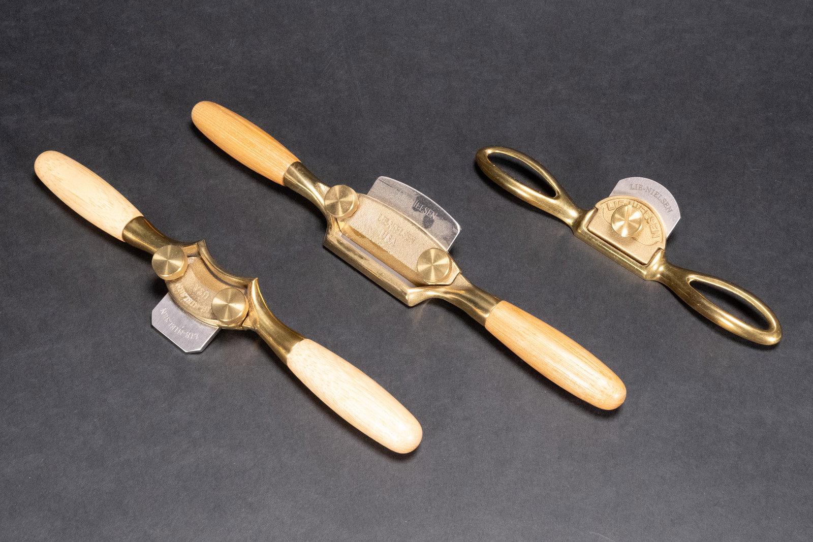 Lie-Nielsen Boggs and Bronze Spokeshave 3PCS (1 of 7)