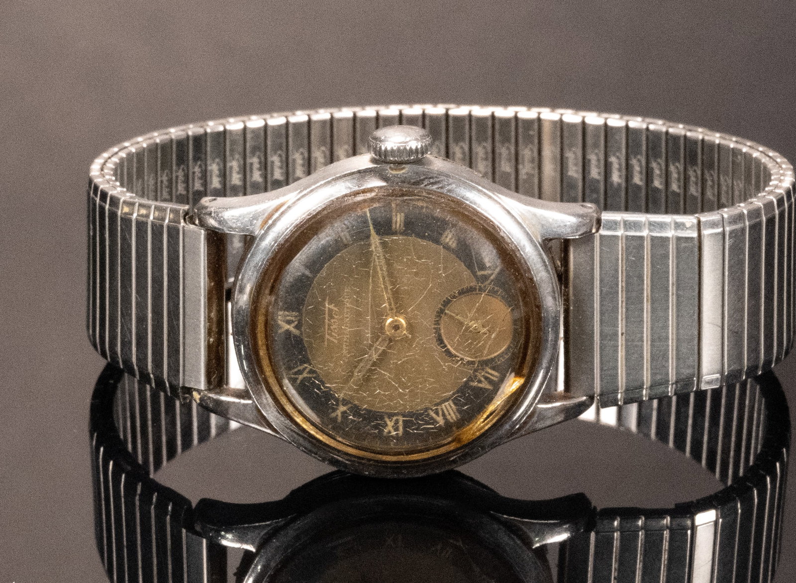 Tissot Military Mens Wristwatch 6072 / 6076: Tissot Swiss Classic Military 6072 / 2 6076 Mens Wrist Watch pre post wwi wwii korn vietnam world war Out of a New York City Estate